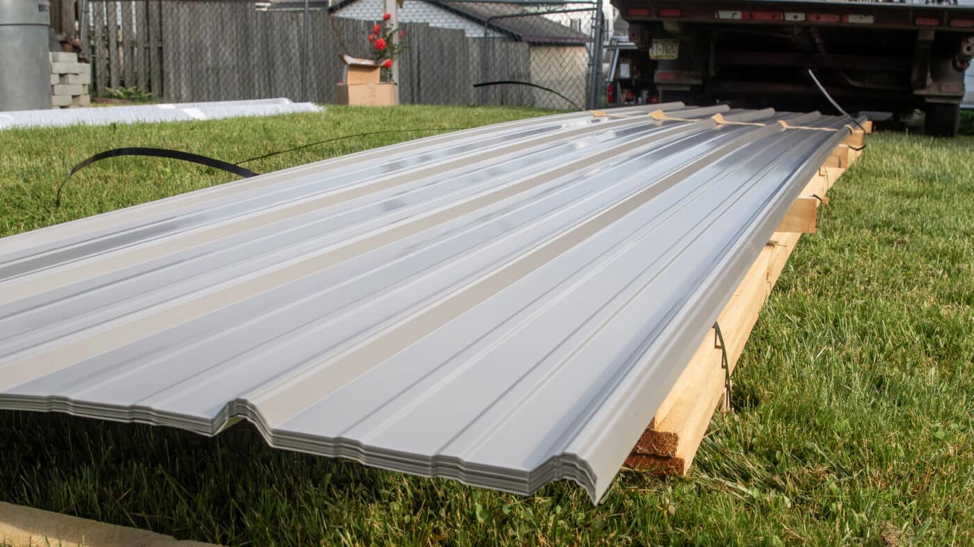 Commercial Metal R-Panel Roofing